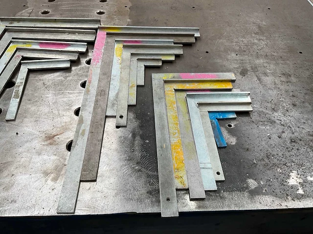 Winkelhaken en lasmagneten - afbeelding 2 van  5