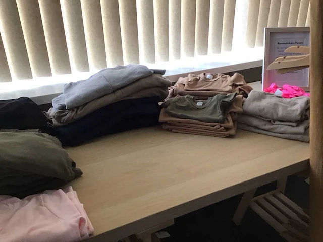 Winkelinventaris en baby/kleuterbenodigheden - afbeelding 2 van  15