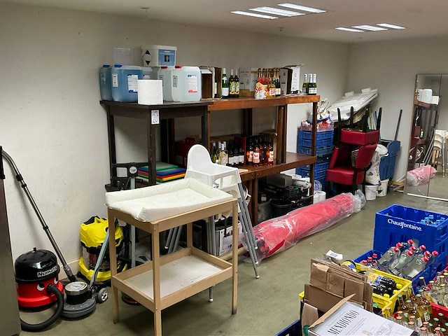 Winkelinventaris - afbeelding 1 van  9