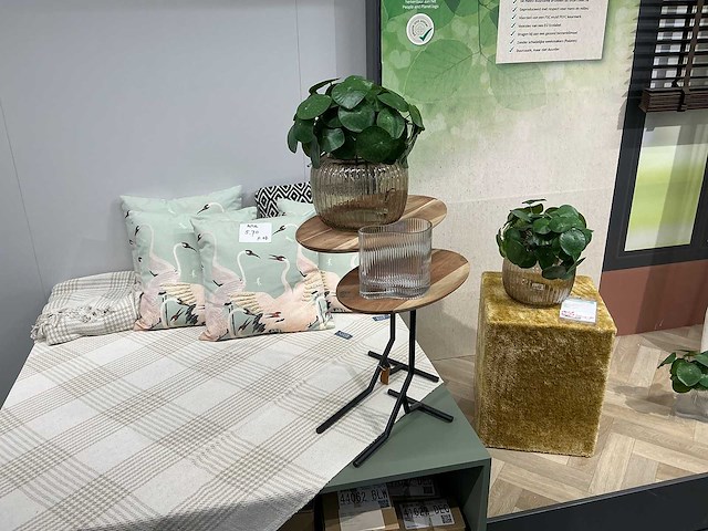 Winkelmeubel met decoratie - afbeelding 3 van  5