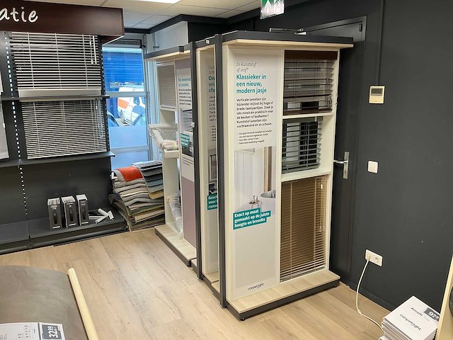 Winkelmeubel voor rolgordijnen (3x) - afbeelding 1 van  5