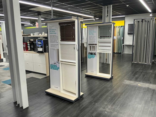 Winkelmeubel voor rolgordijnen (4x) - afbeelding 1 van  6