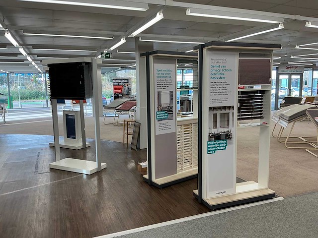 Winkelmeubel voor rolgordijnen (4x) - afbeelding 1 van  7