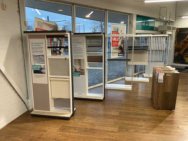 Winkelmeubel voor rolgordijnen (5x) - afbeelding 1 van  7