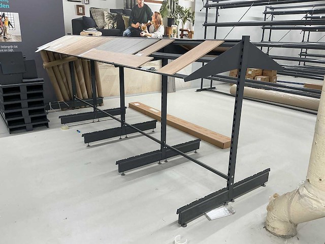 Winkelrek met laminaat samples - afbeelding 1 van  6