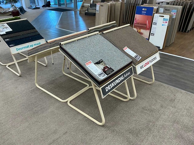 Winkelrek met tapijt samples (24x) - afbeelding 10 van  10