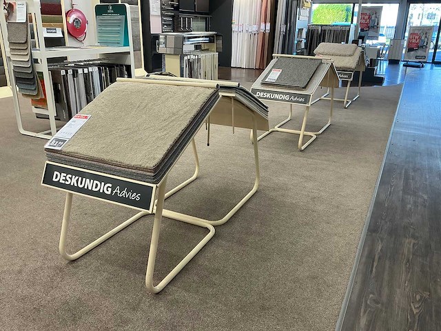 Winkelrek met tapijt samples (7x) - afbeelding 1 van  9