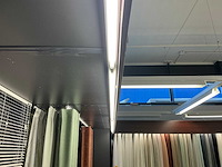 Winkelstelling met gordijnsamples - afbeelding 7 van  9