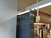 Winkelstelling met gordijnsamples - afbeelding 9 van  9