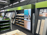 Winkelstelling met vloer samples, 21 meter