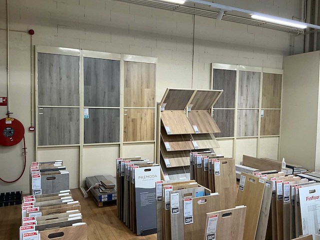 Winkelstelling met vloer samples - afbeelding 1 van  9