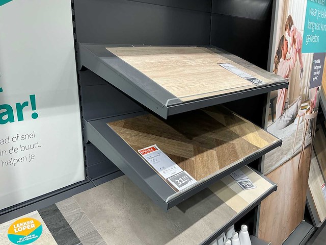 Winkelstelling met vloer samples - afbeelding 4 van  6