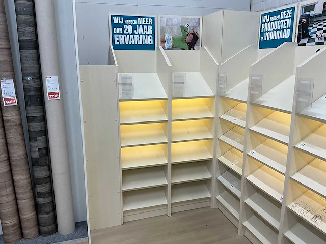 Winkelstelling met vloer samples - afbeelding 5 van  5