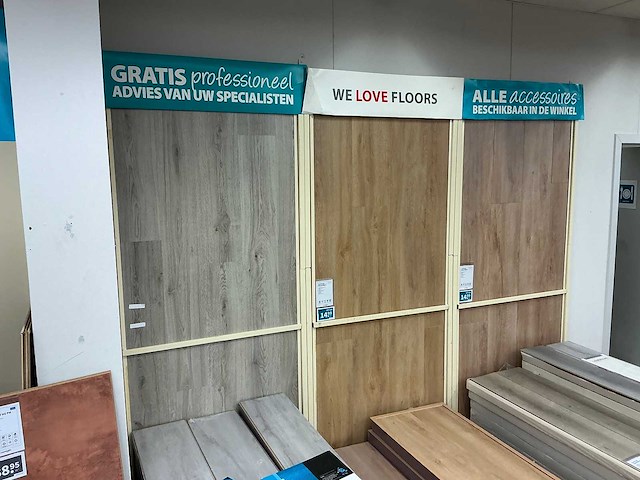 Winkelstelling met vloer samples - afbeelding 6 van  7