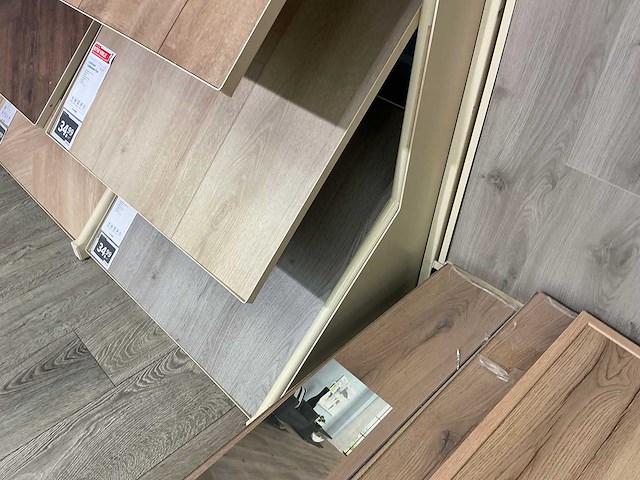 Winkelstelling met vloer samples - afbeelding 7 van  7