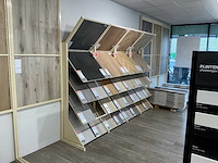 Winkelstelling met vloer samples - afbeelding 5 van  7