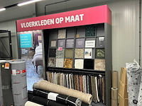 Winkelstelling met vloerkleed samples, 4 meter - afbeelding 1 van  5