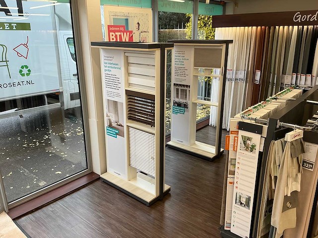 Winkelstelling raamdecoratie (2x) - afbeelding 1 van  5