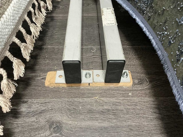 Winkelstelling voor vloerkleden (2x) - afbeelding 8 van  8