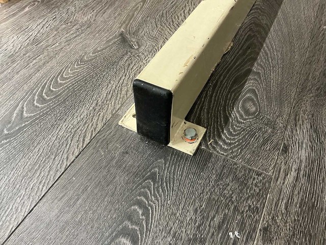 Winkelstelling voor vloerkleden (2x) - afbeelding 9 van  9