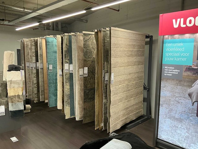 Winkelstelling voor vloerkleden - afbeelding 1 van  7
