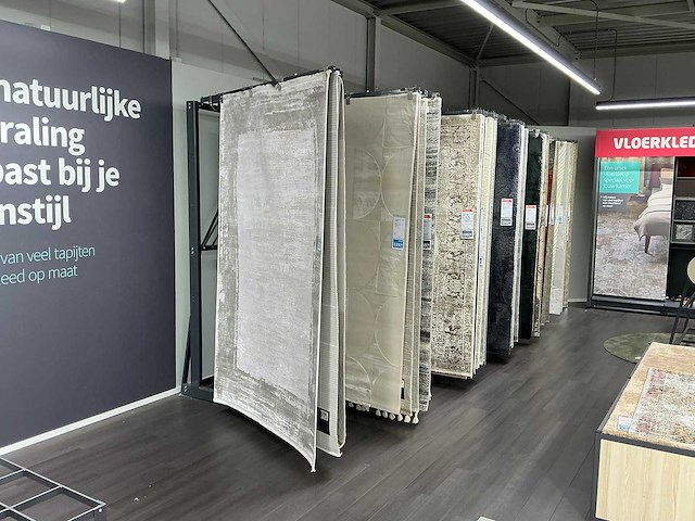 Winkelstelling voor vloerkleden - afbeelding 1 van  9