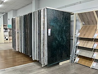 Winkelstelling voor vloerkleden - afbeelding 1 van  7