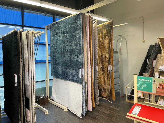 Winkelstelling voor vloerkleden - afbeelding 1 van  5