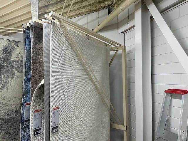 Winkelstelling voor vloerkleden - afbeelding 2 van  6