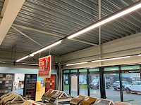Winkelverlichting, 100 meter rails met ledbalken en 32 spots - afbeelding 2 van  6