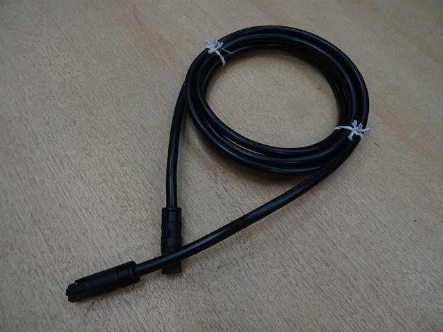Winsta - 0774-9993/0007-0301 - patchkabel 3 mtr (26x) - afbeelding 1 van  2