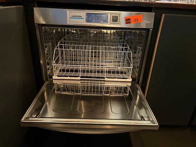 Winterhalter - glazen spoelmachine - afbeelding 1 van  3