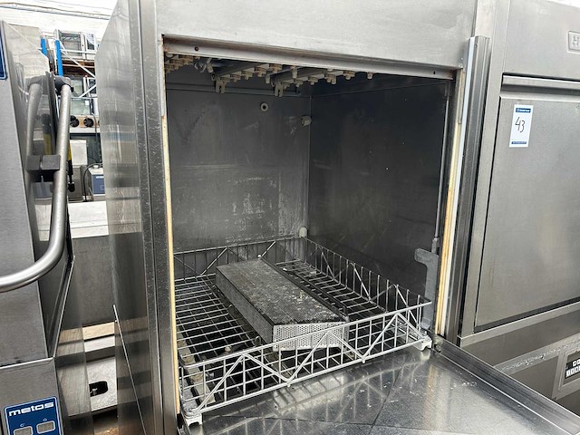 Winterhalter - gr 64 - korvenvaatwasmachine - afbeelding 4 van  8
