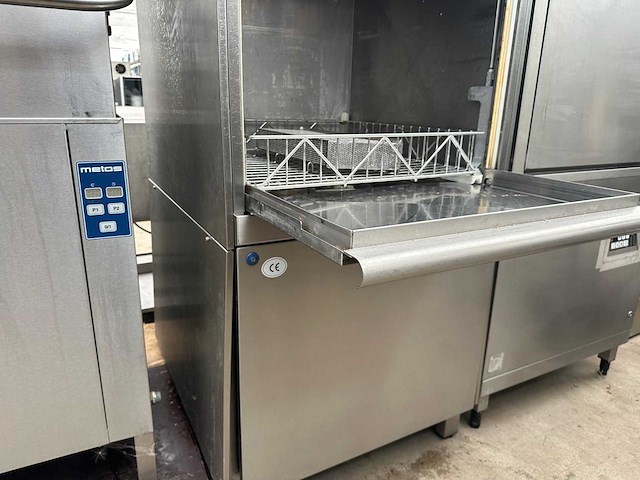 Winterhalter - gr 64 - korvenvaatwasmachine - afbeelding 5 van  8