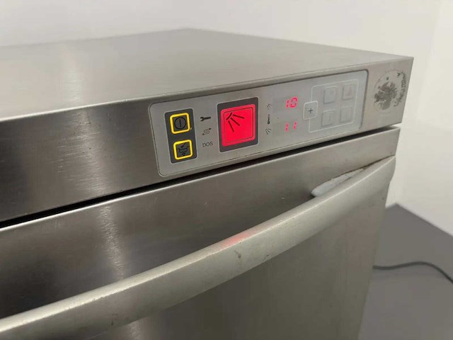 Winterhalter - gs 302 - korvenvaatwasmachine - afbeelding 7 van  8