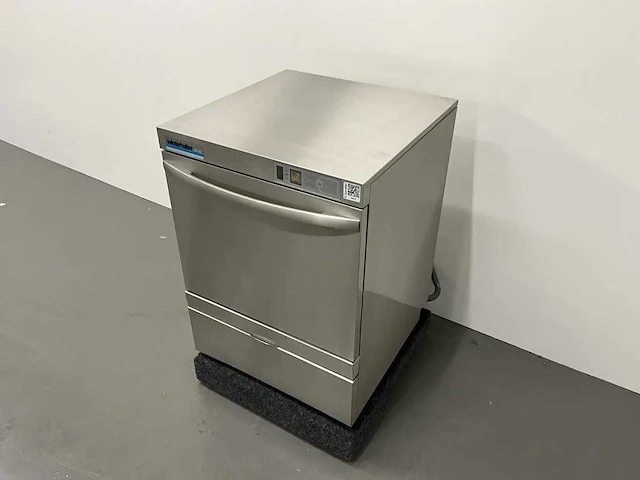 Winterhalter - gs 302 - korvenvaatwasmachine - afbeelding 1 van  8