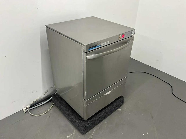 Winterhalter - gs 302 - korvenvaatwasmachine - afbeelding 2 van  5