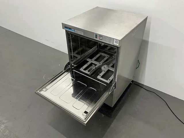 Winterhalter - gs 302 - korvenvaatwasmachine - afbeelding 8 van  8