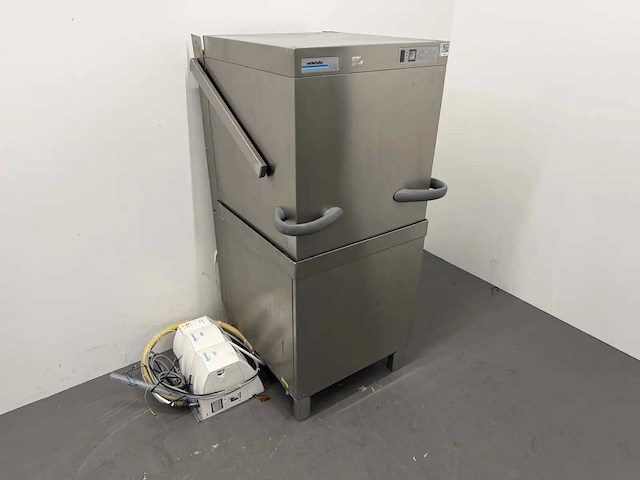 Winterhalter - gs 502 - korvenvaatwasmachine - afbeelding 5 van  6