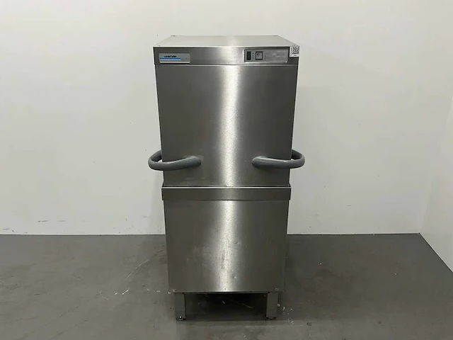 Winterhalter - gs 502 - korvenvaatwasmachine - afbeelding 2 van  7