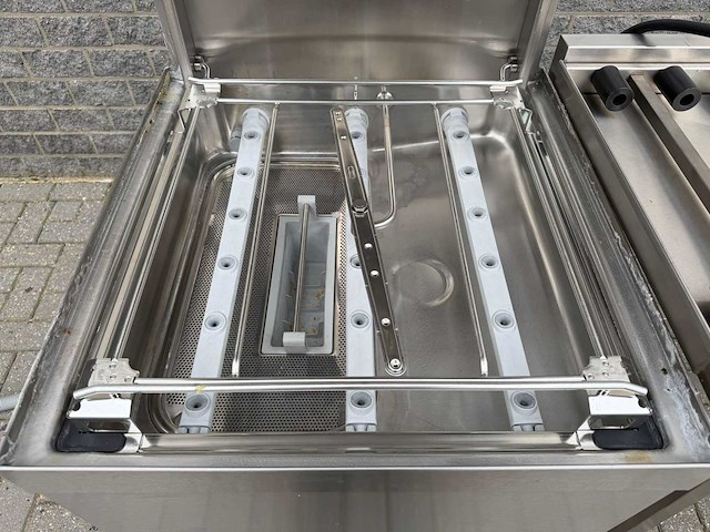Winterhalter - gs 520 - korvenvaatwasmachine - afbeelding 5 van  8