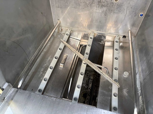 Winterhalter - gs 640 - krattenwasmachine - afbeelding 5 van  7