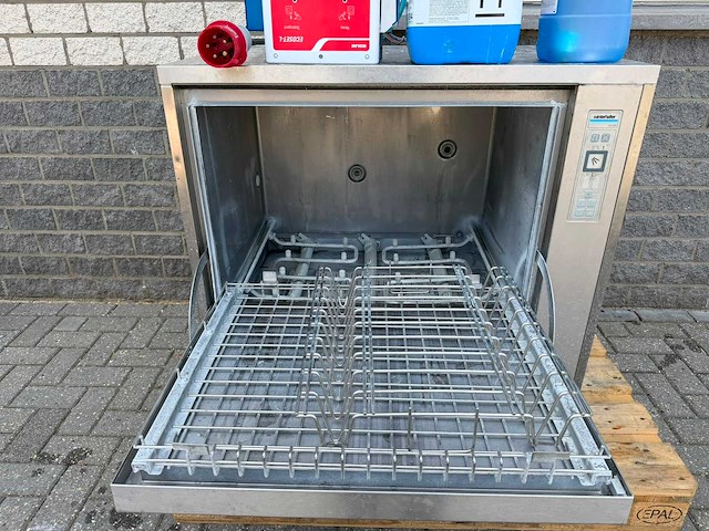 Winterhalter - gs630 gereedschapwasser - vaatwasmachine - afbeelding 3 van  6