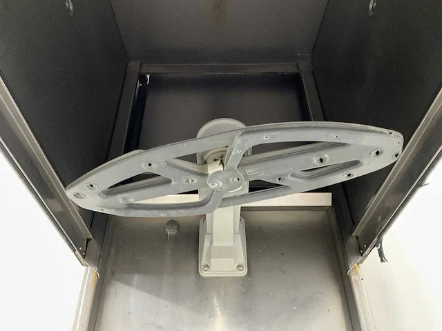Winterhalter - korvenvaatwasmachine - afbeelding 1 van  11