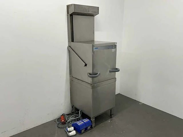 Winterhalter - korvenvaatwasmachine - afbeelding 4 van  11
