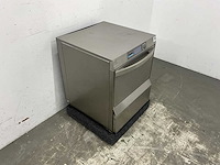 Winterhalter - uc-m - korvenvaatwasmachine - afbeelding 3 van  8