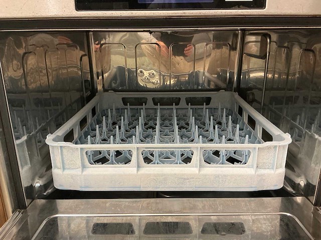 Winterhalter - uc series - glazenvaatwasmachine - afbeelding 4 van  4