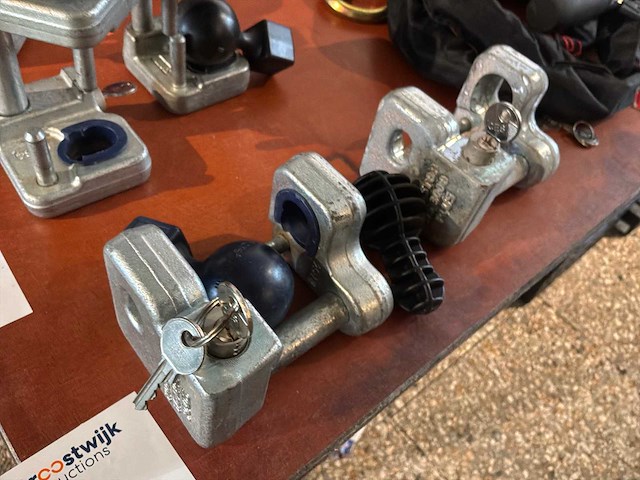 Winterhoff robstop ws 3000 plus disselslot (2x) - afbeelding 2 van  3