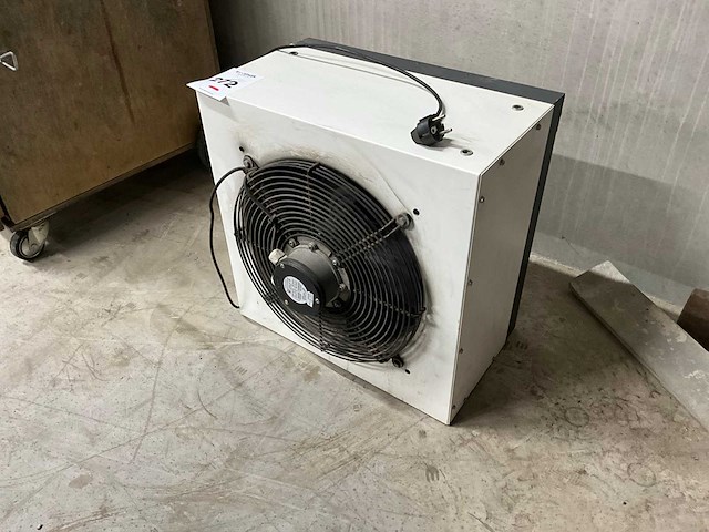 Winterwarm wwh 12 industriële verwarmingsinstallatie - afbeelding 1 van  4