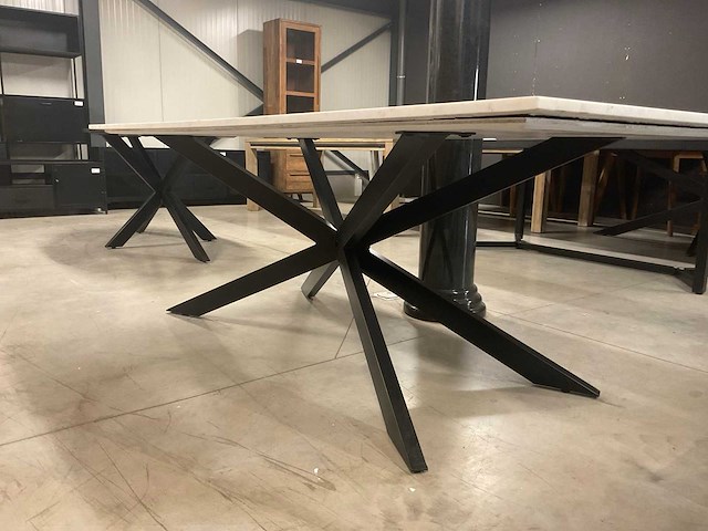 Wiou eetkamertafel - afbeelding 6 van  9